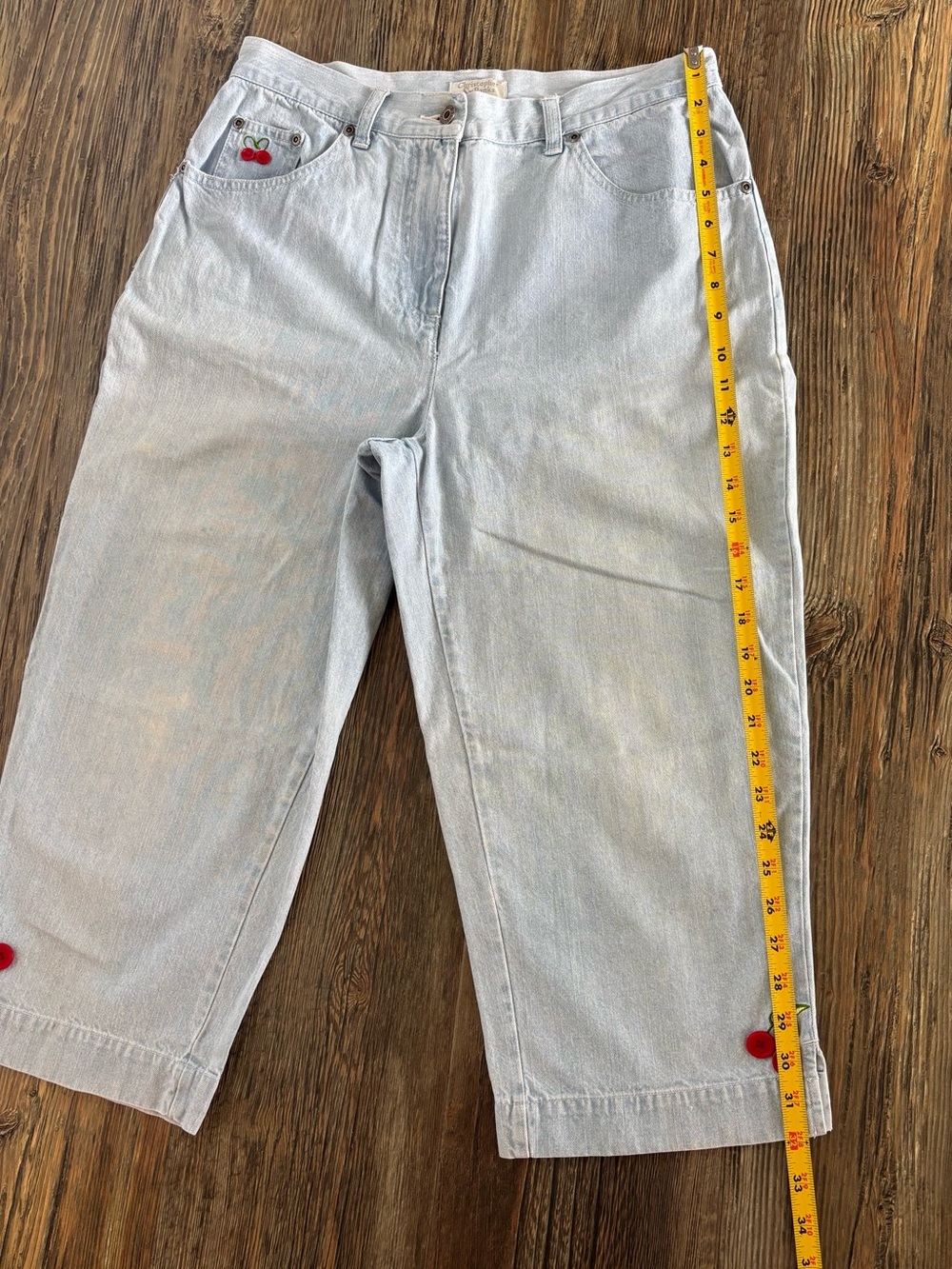 Y2K Christopher & Banks Lt Wash Denim Capris 10 Cherry Embroidered Buttons 2008 - Picture 5 of 13